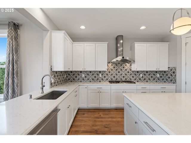 3631 Ne KINGBIRD St, Camas, WA 98607