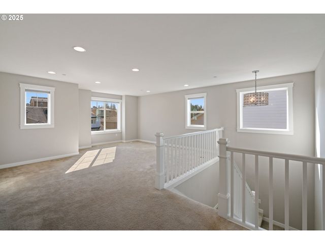 3631 Ne KINGBIRD St, Camas, WA 98607