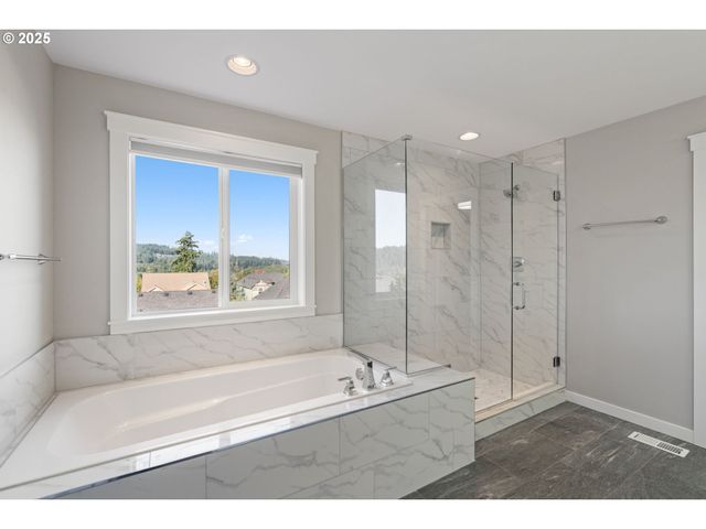 3631 Ne KINGBIRD St, Camas, WA 98607