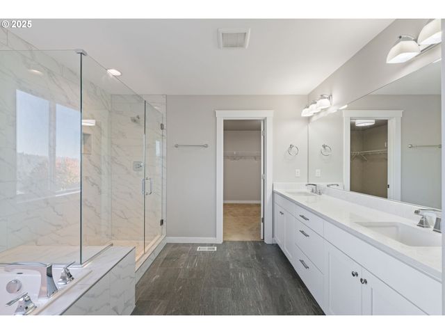 3631 Ne KINGBIRD St, Camas, WA 98607