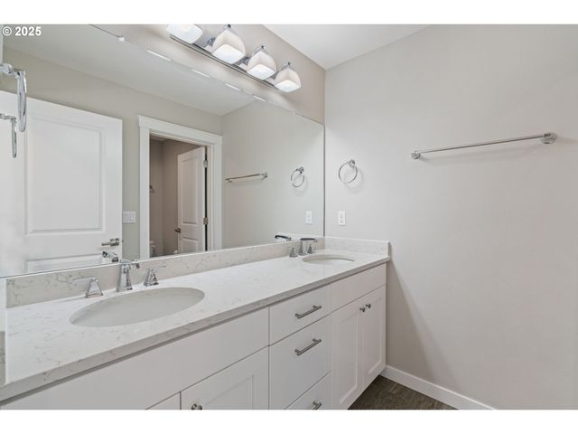 3631 Ne KINGBIRD St, Camas, WA 98607