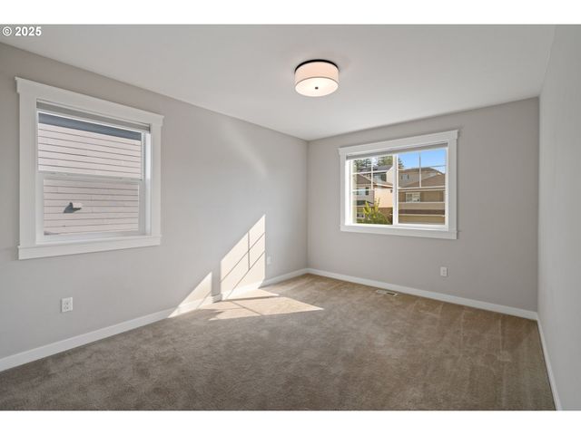 3631 Ne KINGBIRD St, Camas, WA 98607