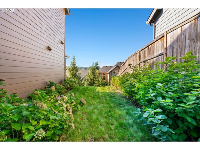 3631 Ne KINGBIRD St, Camas, WA 98607