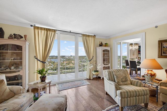 500 Ocean Drive E-11b, Juno Beach, FL 33408