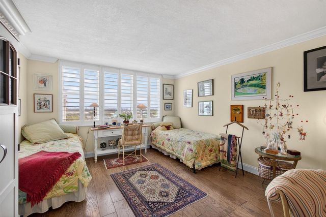 500 Ocean Drive E-11b, Juno Beach, FL 33408