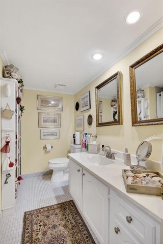 500 Ocean Drive E-11b, Juno Beach, FL 33408