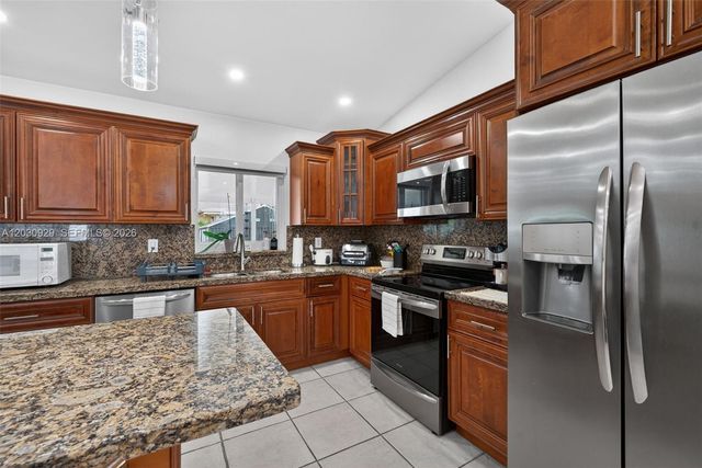 14315 SW 101st St, Miami, FL 33186