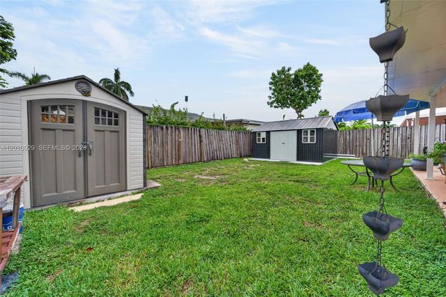 14315 SW 101st St, Miami, FL 33186