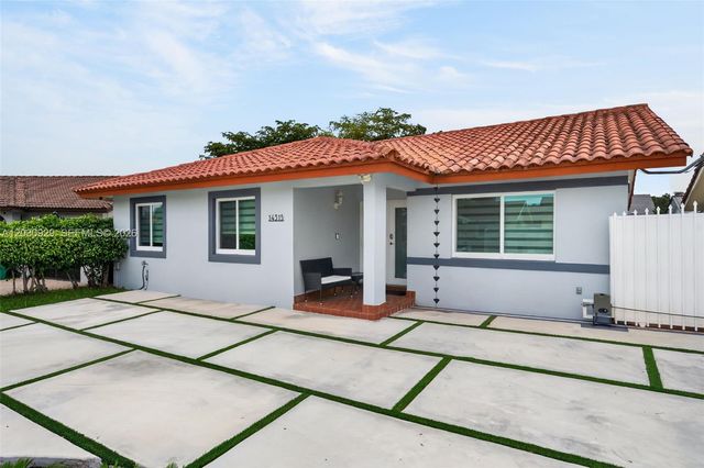 14315 SW 101st St, Miami, FL 33186