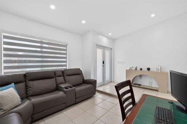 14315 SW 101st St, Miami, FL 33186