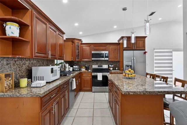14315 SW 101st St, Miami, FL 33186