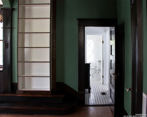 423 W Craig Pl Apt 1, San Antonio, TX 78212