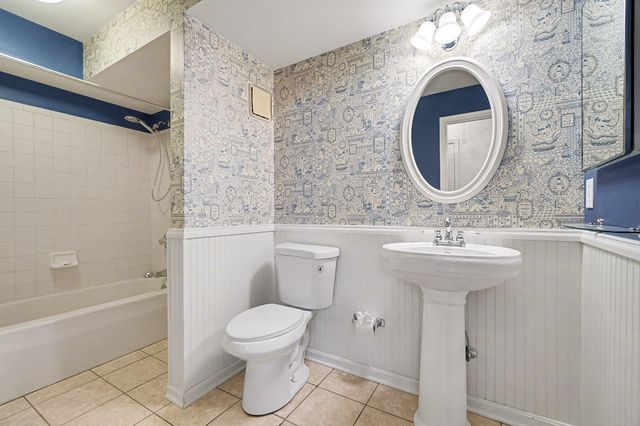 2495 Fountain Place, 5C, Fort Mitchell, KY 41017