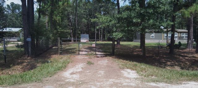 1045 County Rd 6474, Dayton, TX 77535