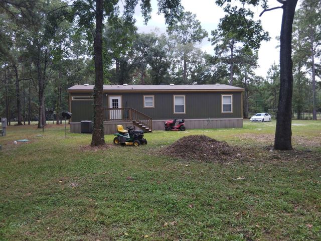 1045 County Rd 6474, Dayton, TX 77535