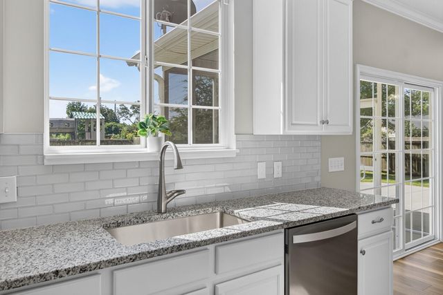 1341 Song Sparrow Way, Hanahan, SC 29410