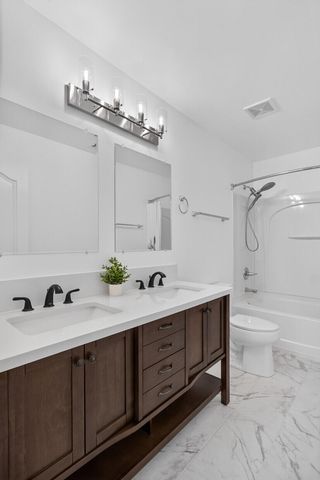 1341 Song Sparrow Way, Hanahan, SC 29410