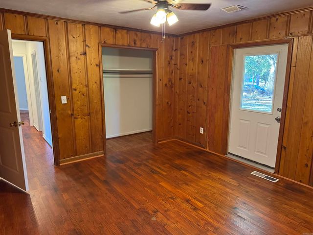 100 E Lincoln, Searcy, AR 72143