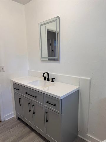 100 E Lincoln, Searcy, AR 72143