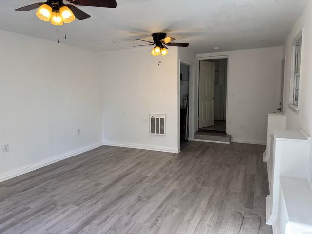 100 E Lincoln, Searcy, AR 72143