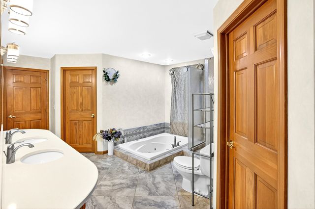 2366 Lost Creek Court, Clayton Twp, MI 48433