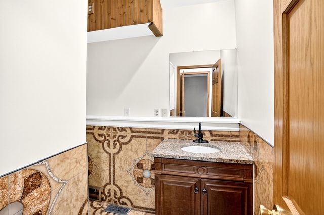 2366 Lost Creek Court, Clayton Twp, MI 48433