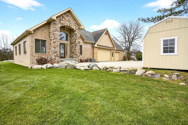 2366 Lost Creek Court, Clayton Twp, MI 48433
