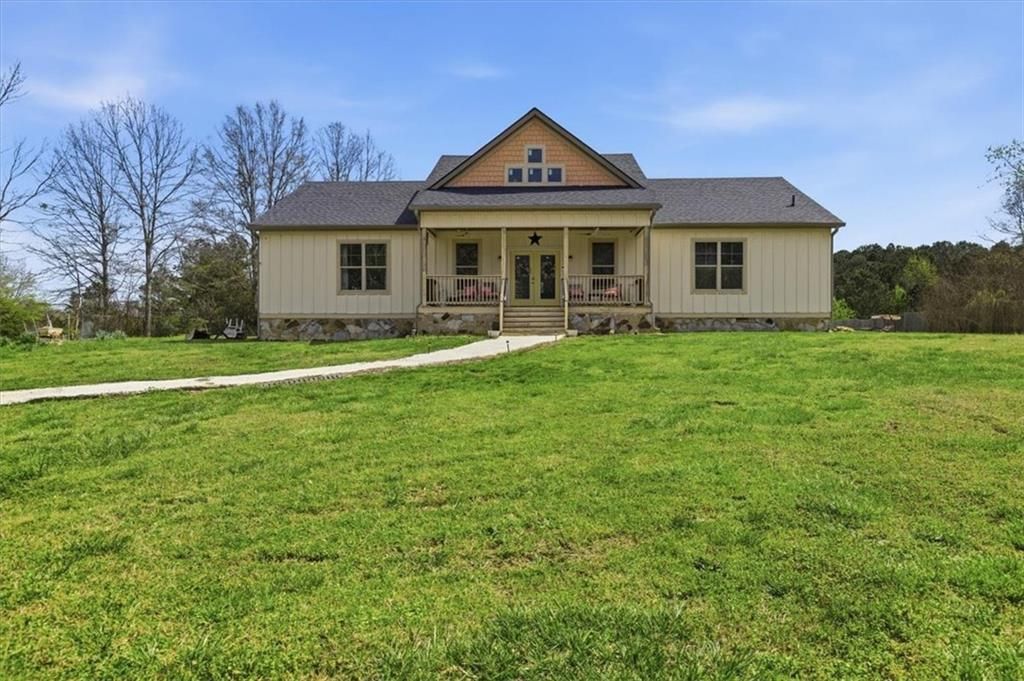 495 Lees Lake Road, Fayetteville, GA 30214