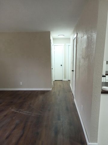 78 Saskatchewan Dr, Cherokee Village, AR 72529