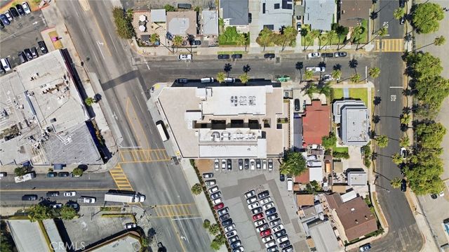 1818 S Norton Avenue 402, Los Angeles, CA 90018