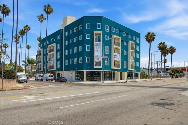 1818 S Norton Avenue 402, Los Angeles, CA 90018