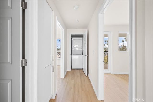 1818 S Norton Avenue 402, Los Angeles, CA 90018
