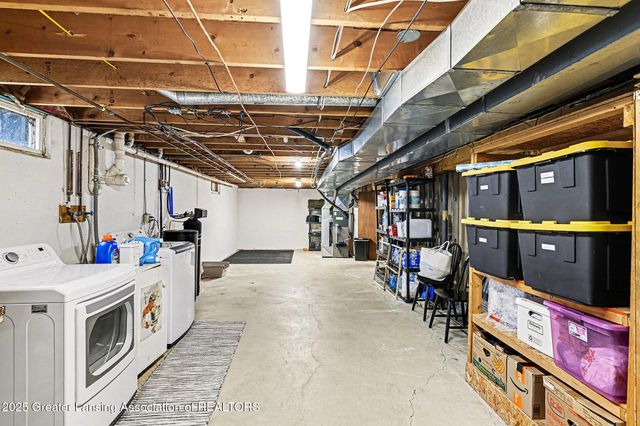 10210 Barnes Road, Eaton Rapids, MI 48827