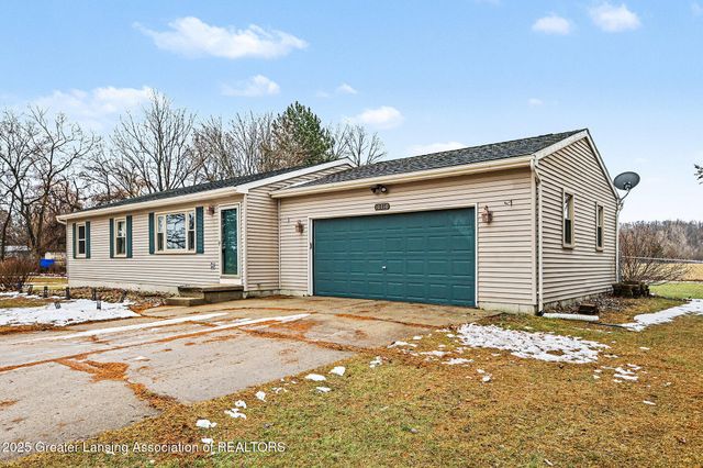 10210 Barnes Road, Eaton Rapids, MI 48827