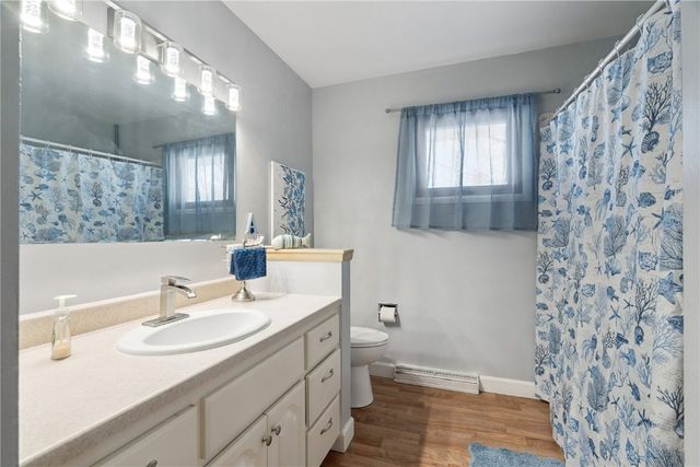 330 26th Street NW, Cedar Rapids, IA 52405