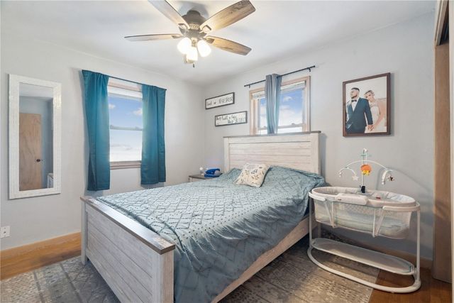 330 26th Street NW, Cedar Rapids, IA 52405