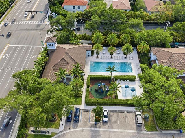 3439 N Brookfield Cir N, Hollywood, FL 33312