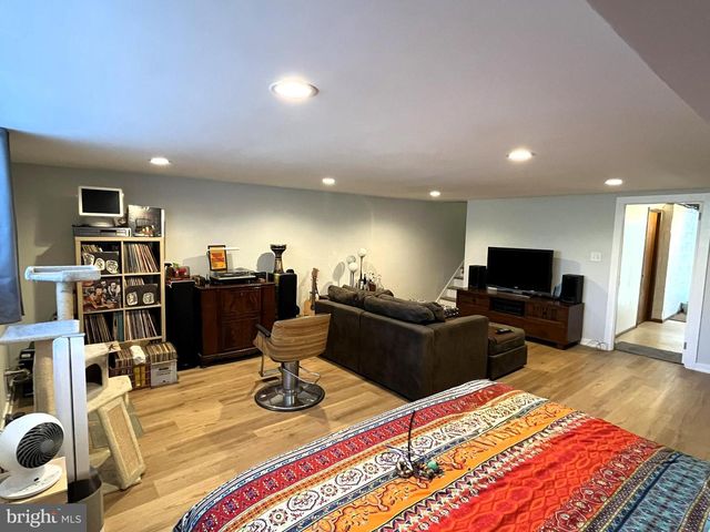 8563 BENTON AVE, Philadelphia, PA 19152