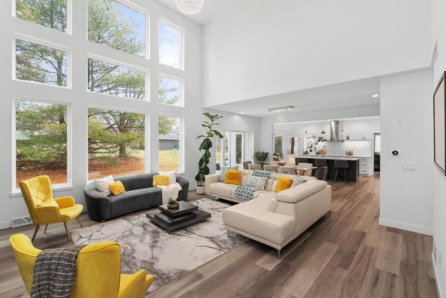 1119 Red Rock Lane, Middleton, WI 53562