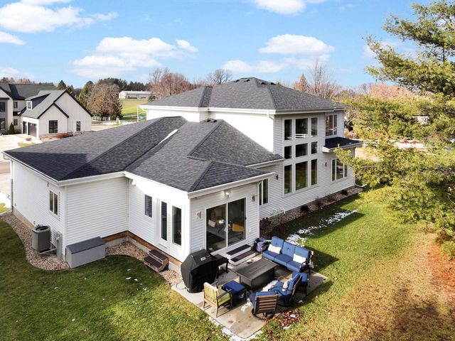 1119 Red Rock Lane, Middleton, WI 53562