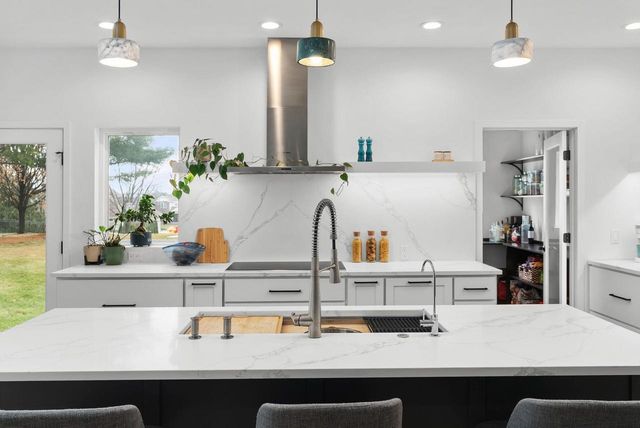 1119 Red Rock Lane, Middleton, WI 53562