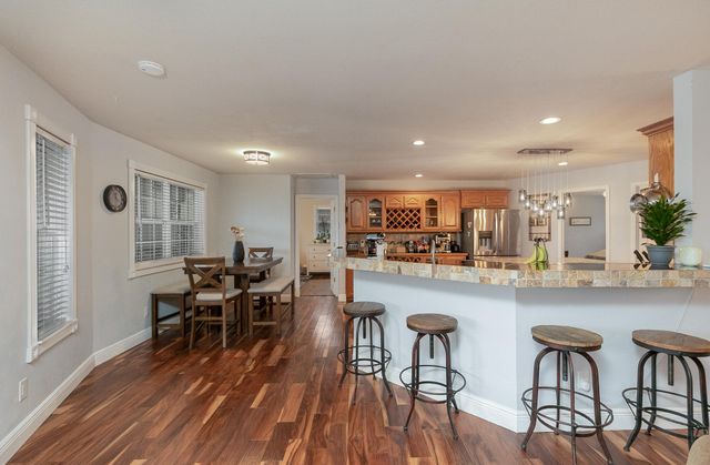 810 S 14th Avenue, Ozark, MO 65721