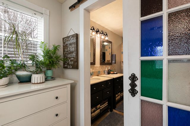 810 S 14th Avenue, Ozark, MO 65721