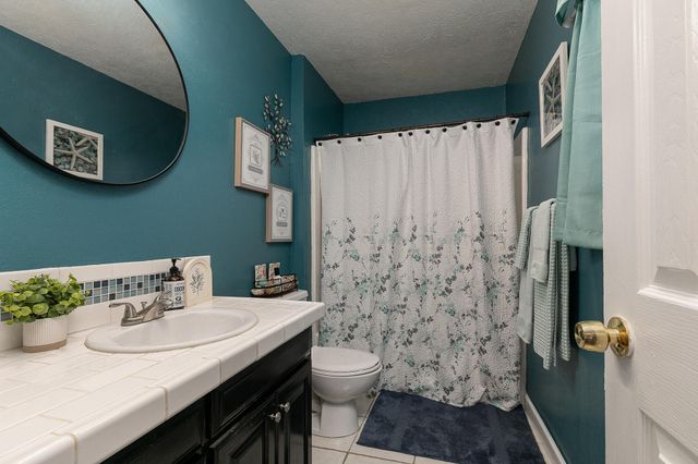 810 S 14th Avenue, Ozark, MO 65721