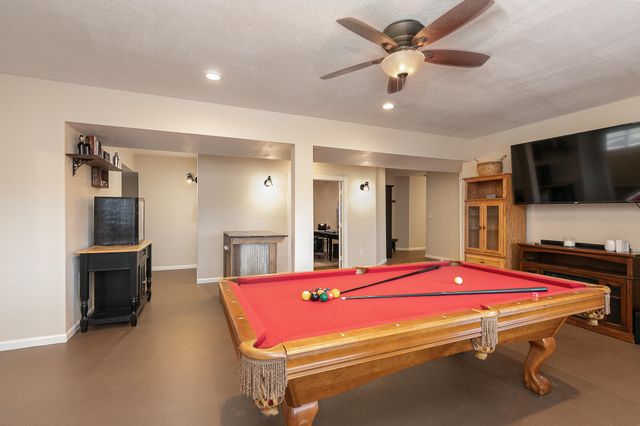 810 S 14th Avenue, Ozark, MO 65721