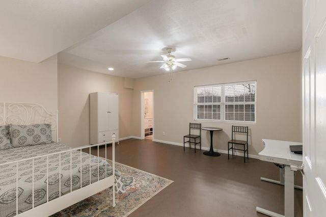 810 S 14th Avenue, Ozark, MO 65721