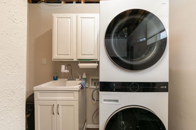 810 S 14th Avenue, Ozark, MO 65721