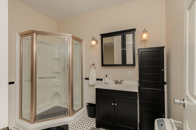 810 S 14th Avenue, Ozark, MO 65721