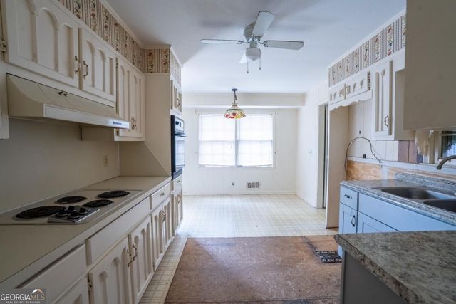 1334 Sherri Lane, Sugar Hill, GA 30518