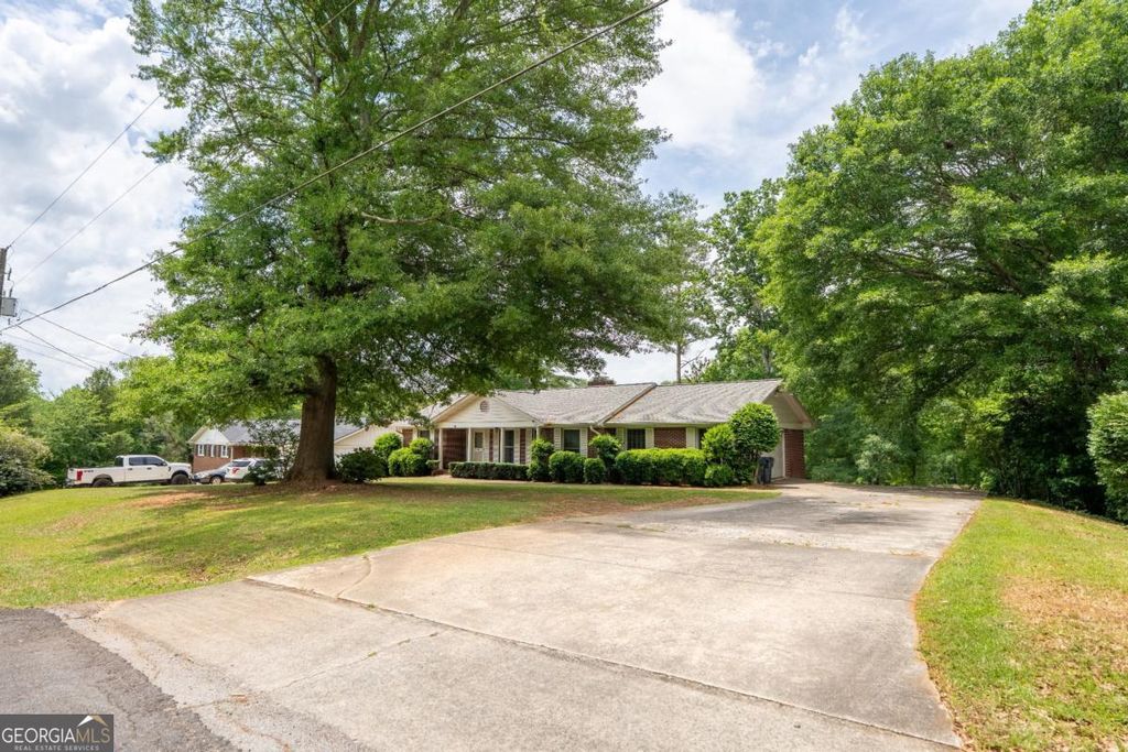 1334 Sherri Lane, Sugar Hill, GA 30518